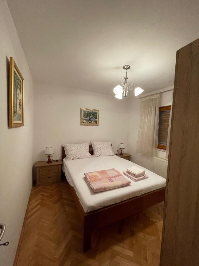 Apartman Ivan โตรกีร์ ภายนอก รูปภาพ