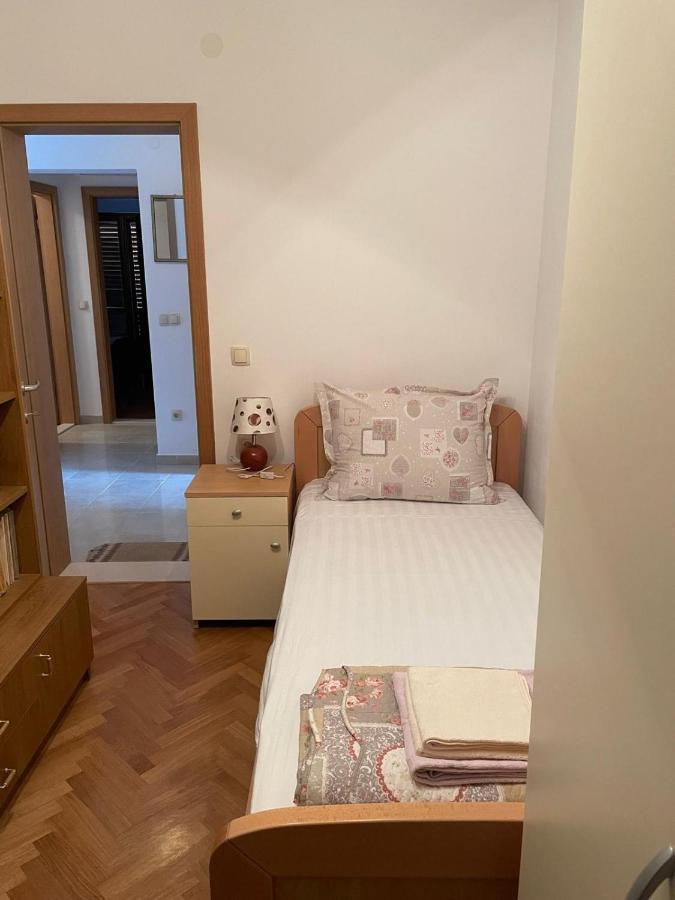 Apartman Ivan โตรกีร์ ภายนอก รูปภาพ
