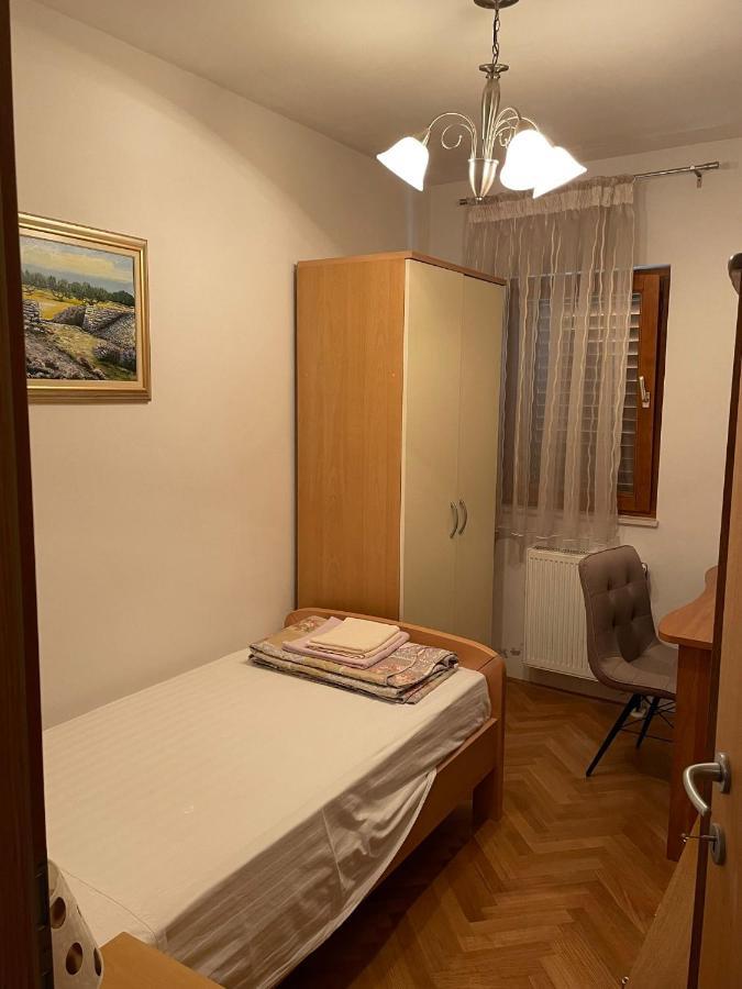 Apartman Ivan โตรกีร์ ภายนอก รูปภาพ