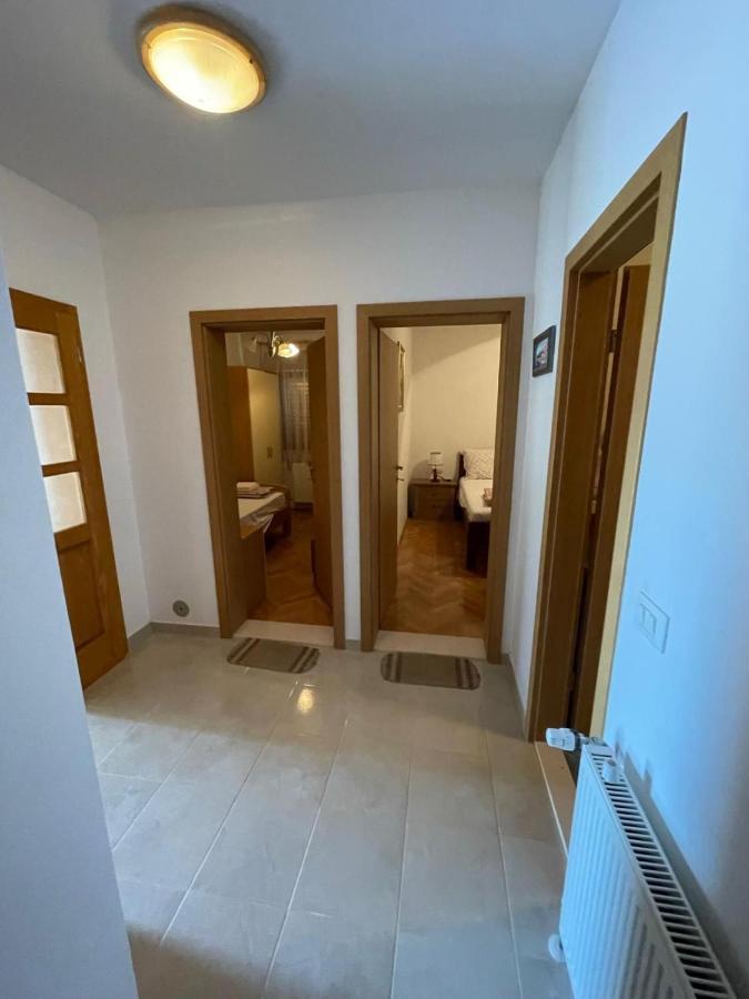 Apartman Ivan โตรกีร์ ภายนอก รูปภาพ