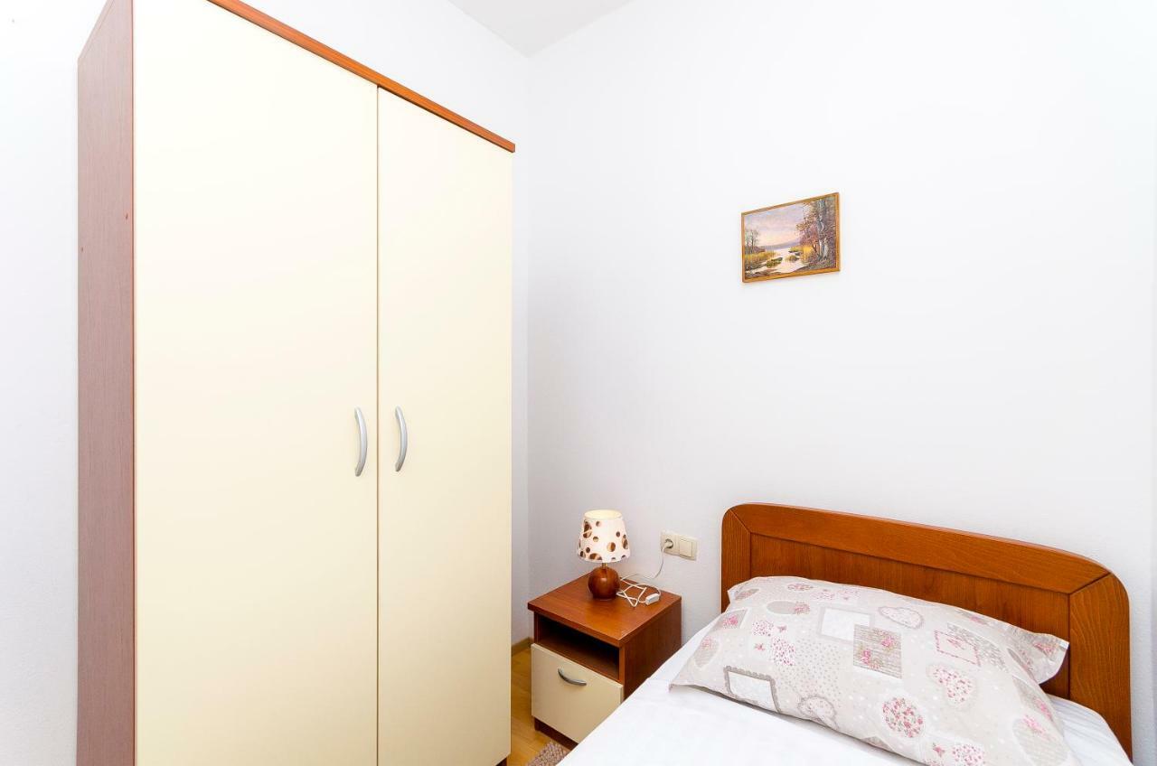 Apartman Ivan โตรกีร์ ภายนอก รูปภาพ